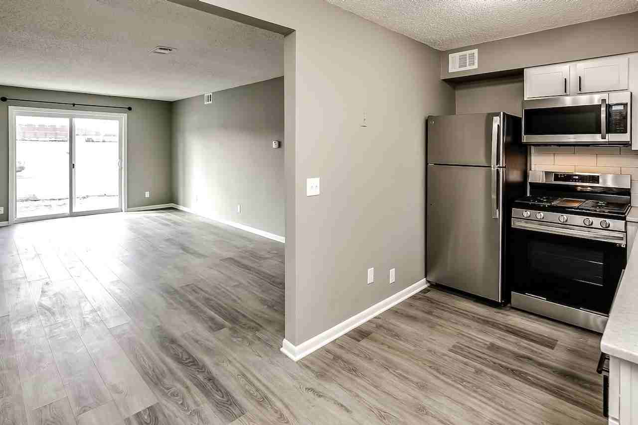 507 Gaslight Lane - Photo 5 of 25