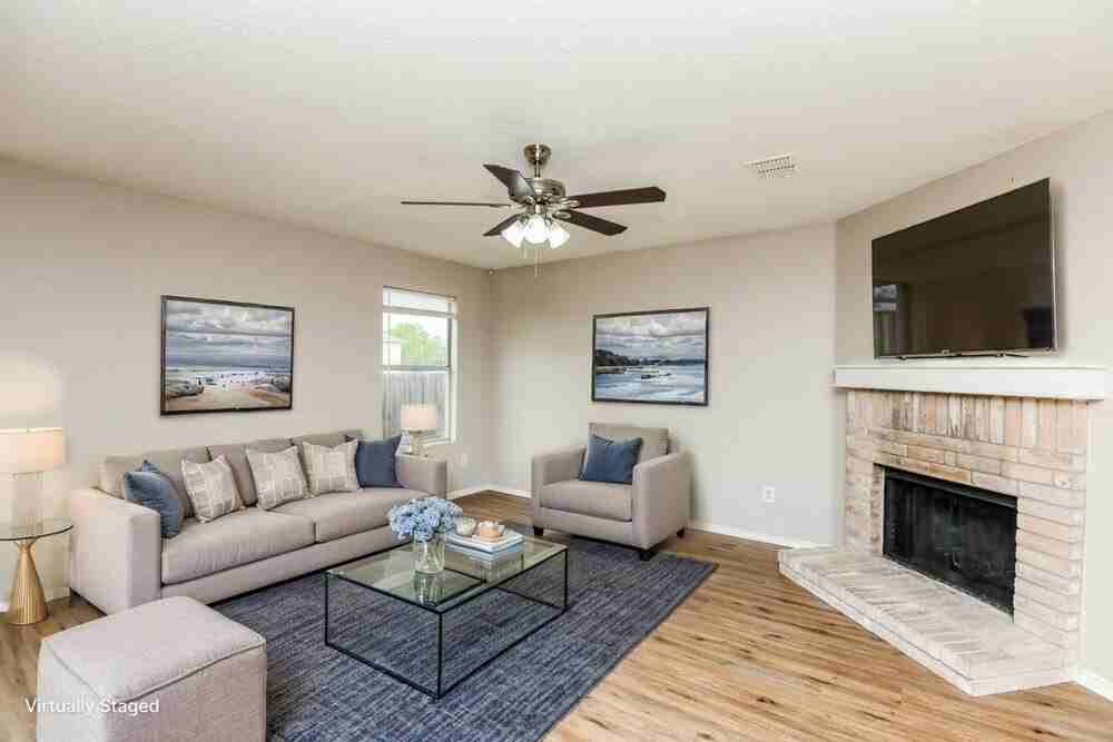 4329 Meadowknoll Dr - Photo 4 of 20