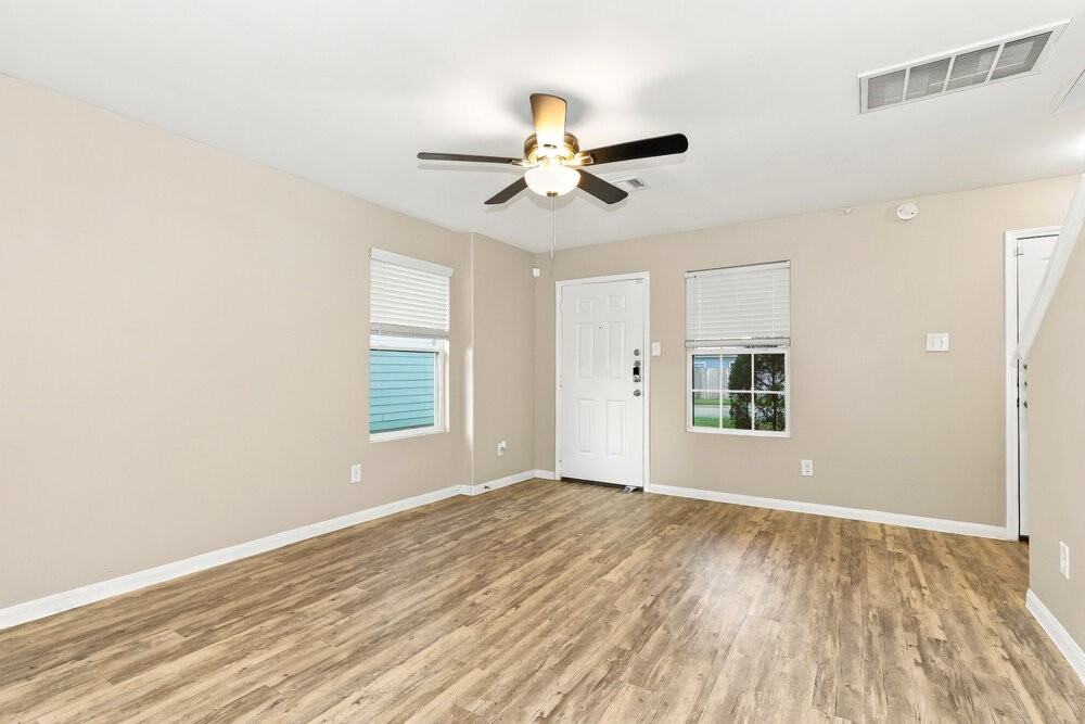 21110 Sugar Orchard Ln - Photo 6 of 17