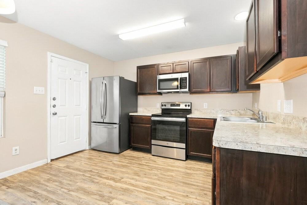 21110 Sugar Orchard Ln - Photo 7 of 17