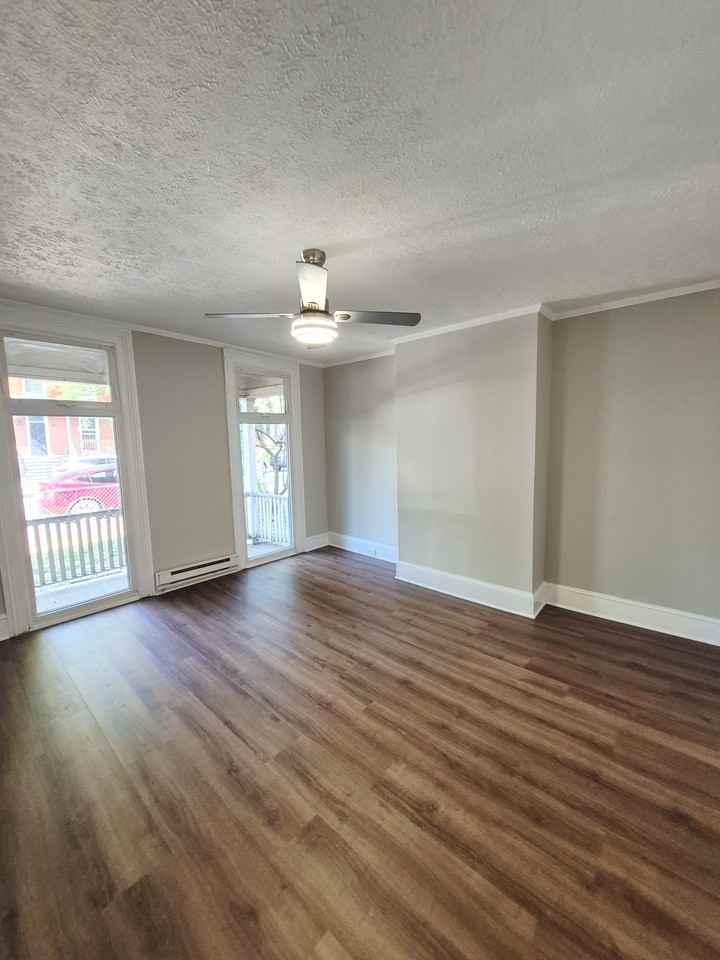 113 S Pine St #1 - Photo 4 of 48