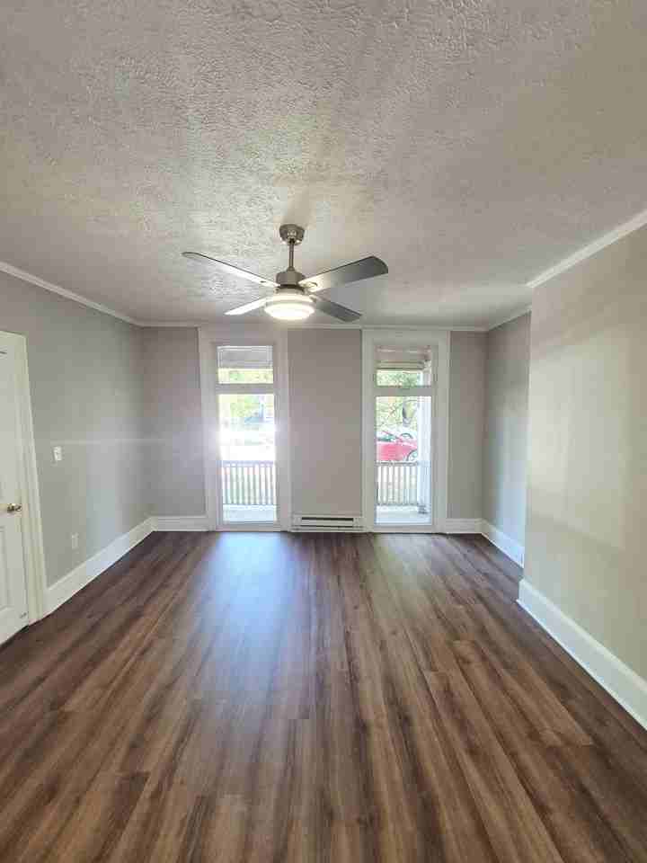 113 S Pine St #1 - Photo 5 of 48