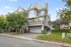 featured image of 207 Christenson Way Ne #0