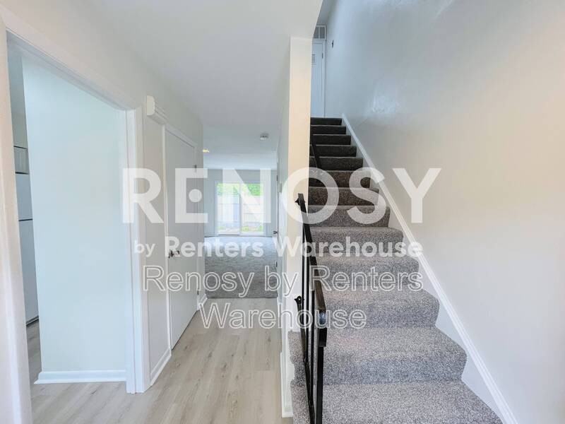 870 Elizabeth Ct - Photo 4 of 25