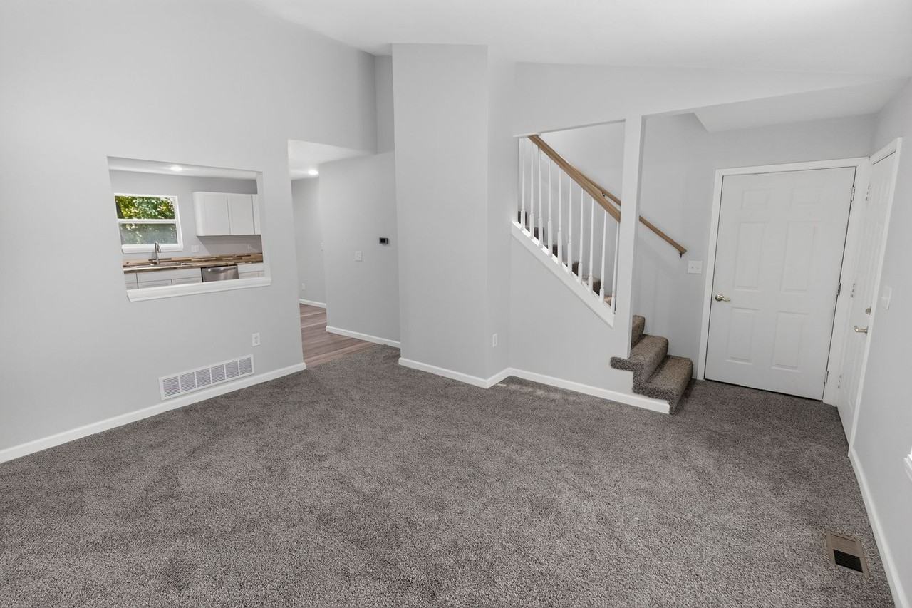 5316 Godas Cir - Photo 5 of 50