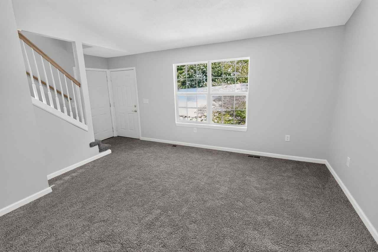 5316 Godas Cir - Photo 6 of 50
