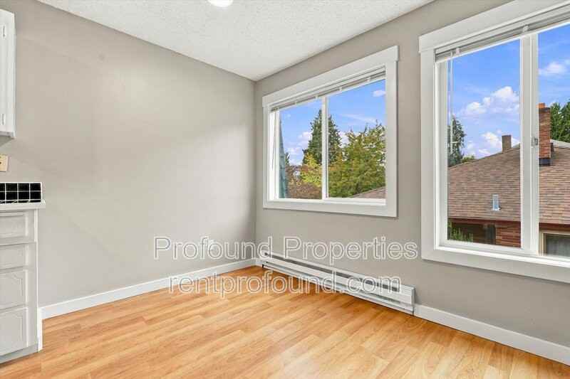 3827 Se Francis St - Photo 6 of 17