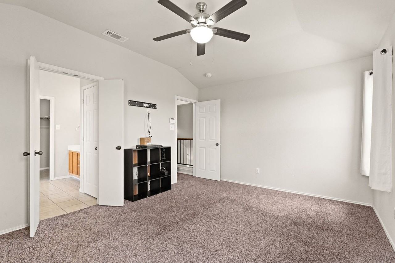 2319 Schwald Rd - Photo 4 of 18