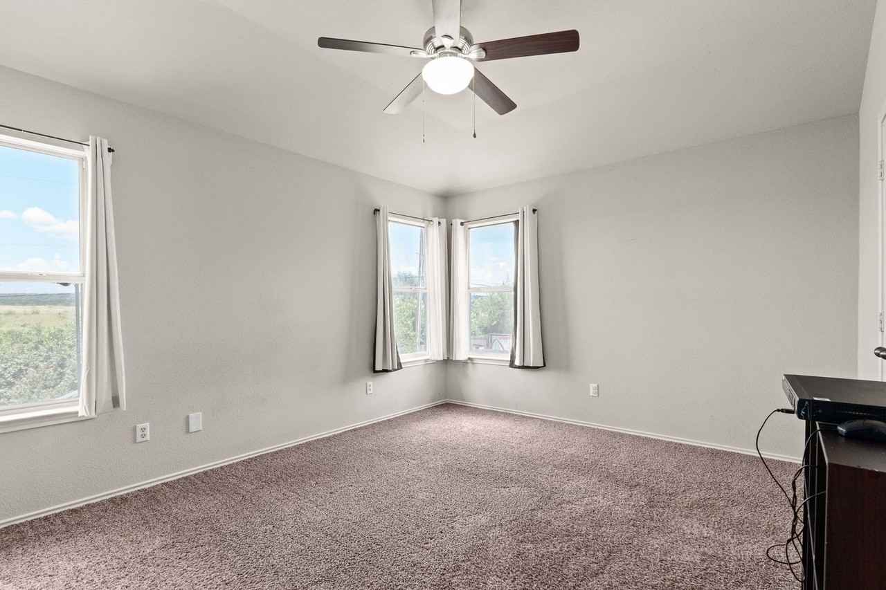 2319 Schwald Rd - Photo 6 of 18