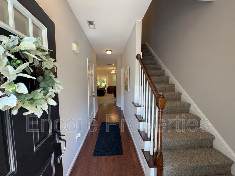 710 Whitetail Creek Way - Photo 3 of 21