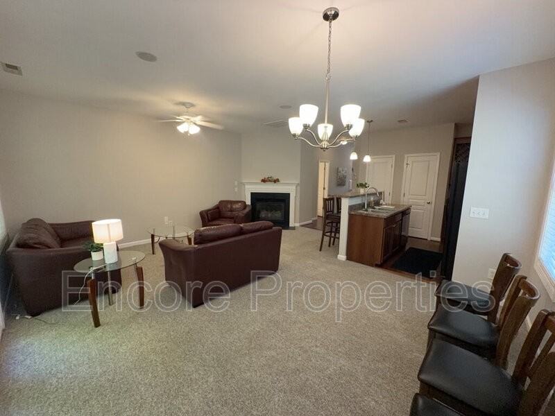 710 Whitetail Creek Way - Photo 7 of 21