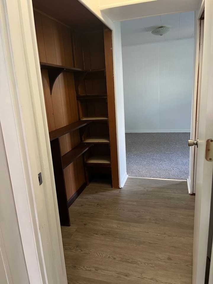 300 Vincennes Ave - Photo 6 of 6