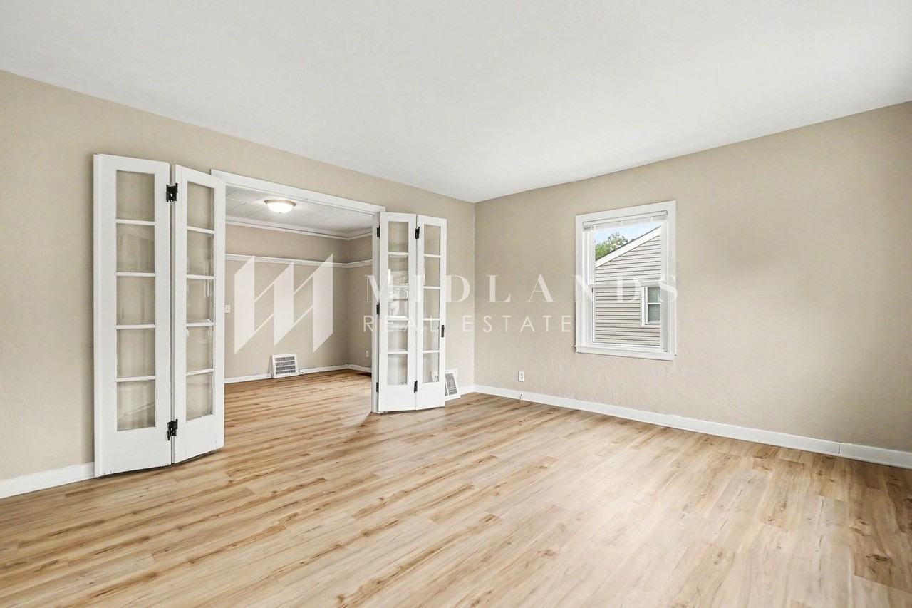 2607 Hancock St - Photo 3 of 16