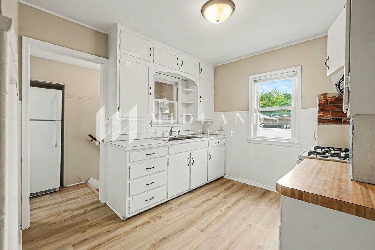 2607 Hancock St - Photo 7 of 16