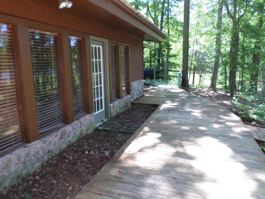 170 Lake Dr - Photo 3 of 32