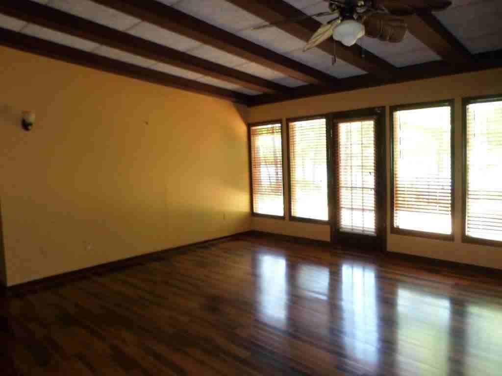170 Lake Dr - Photo 7 of 32