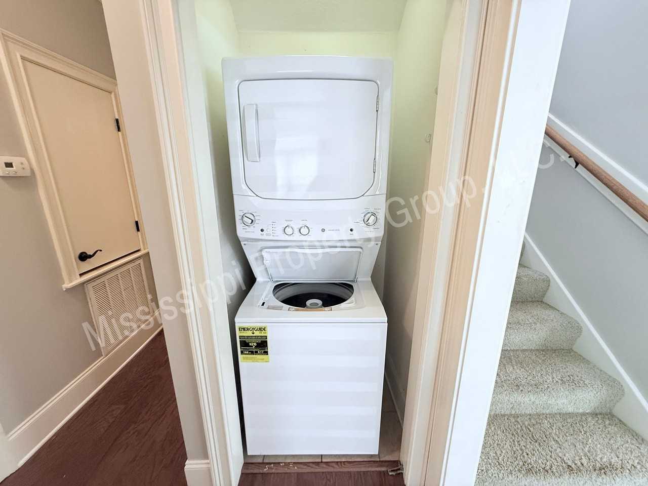 135 Falls Grove Dr - Photo 6 of 22