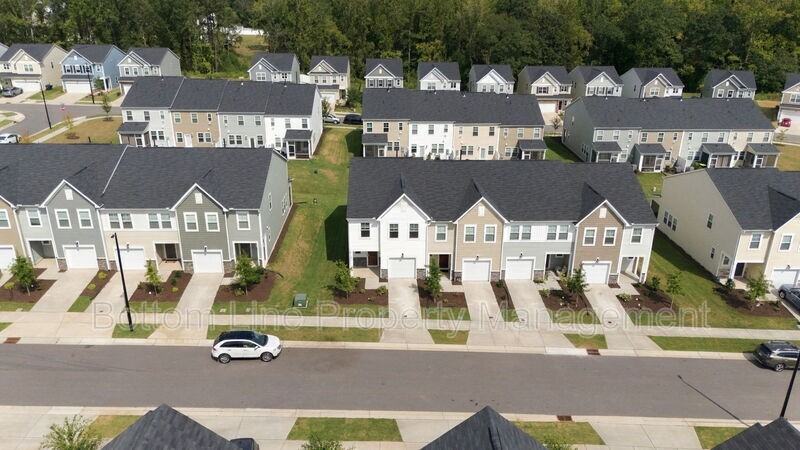 5811 Woodlawn Dr - Photo 6 of 50