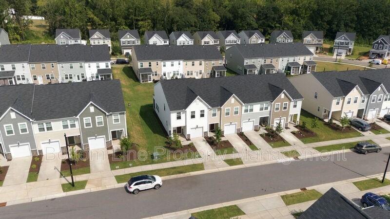 5811 Woodlawn Dr - Photo 7 of 50