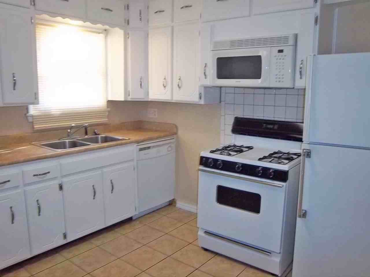 4109 Cline Rd - Photo 3 of 11