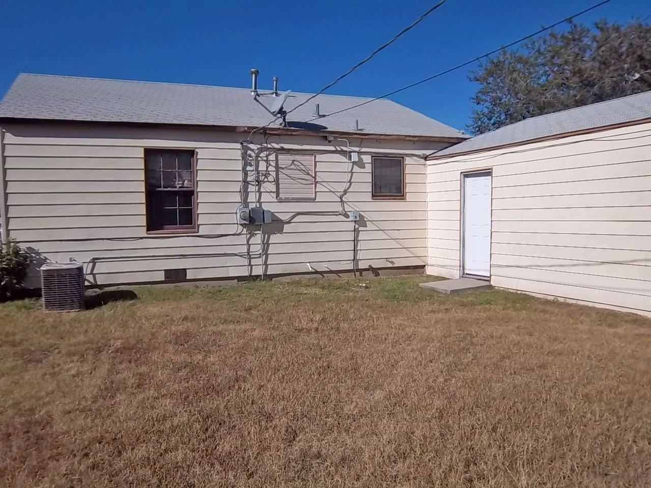4109 Cline Rd - Photo 7 of 11