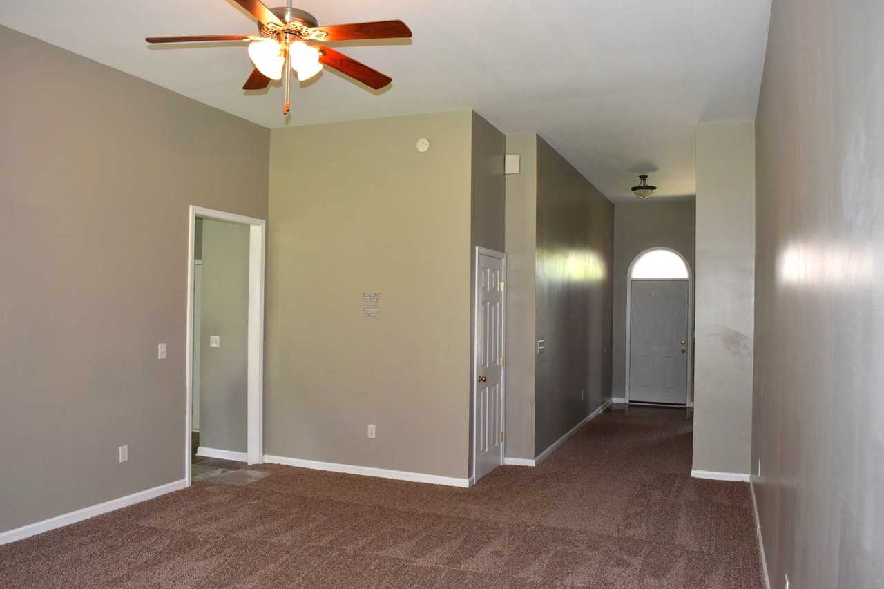 436 Daventry Cir - Photo 6 of 21