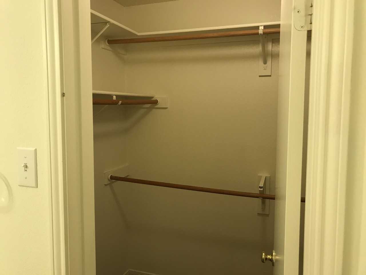 1000 Parkview Cir - Photo 4 of 12
