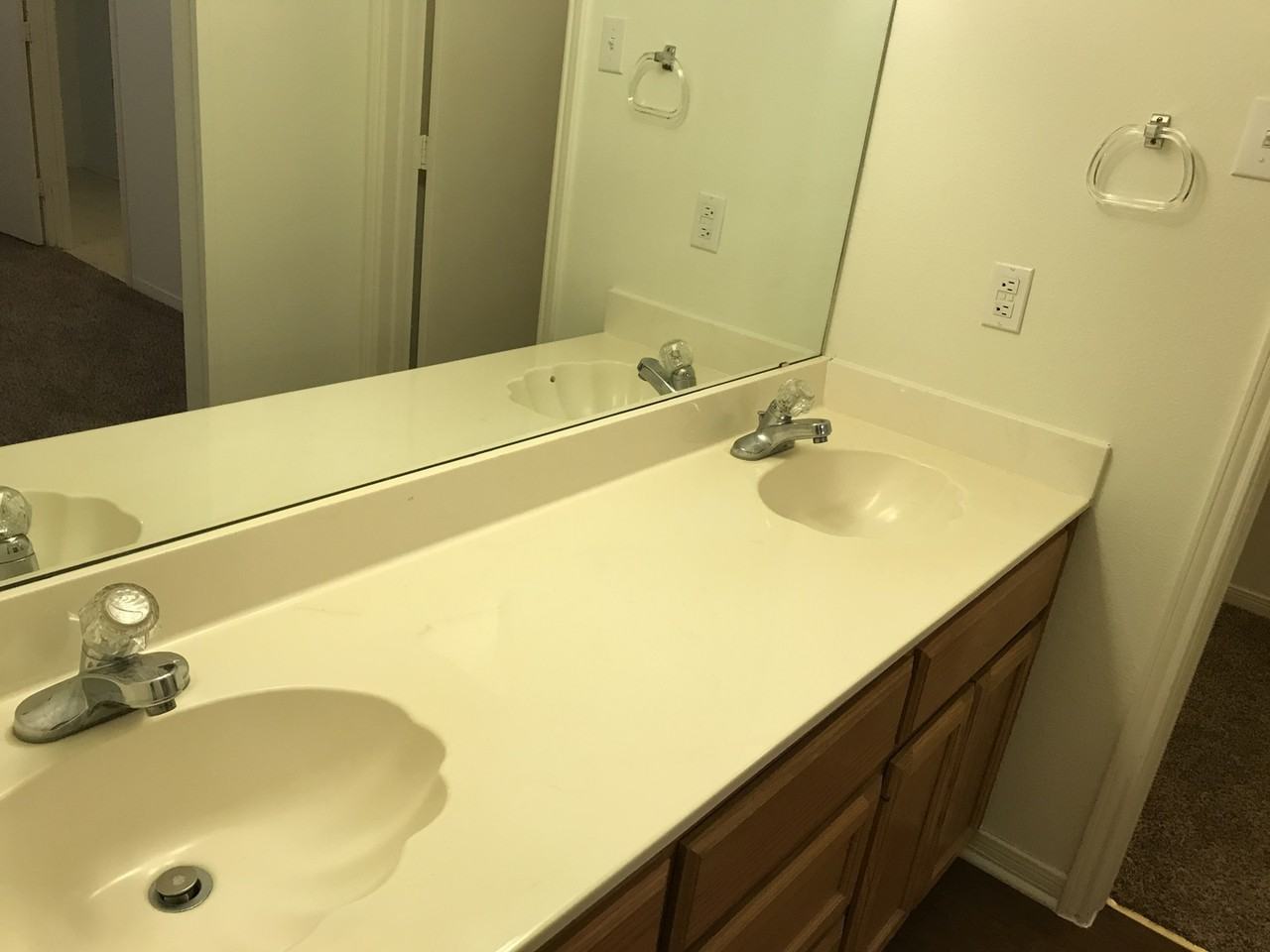 1000 Parkview Cir - Photo 5 of 12