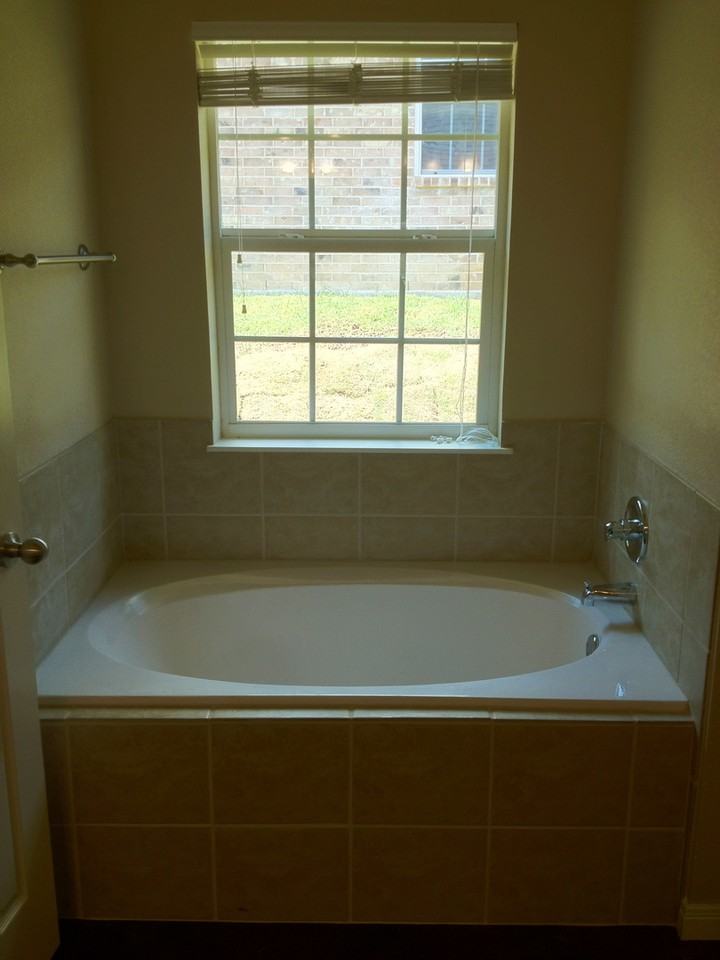 205 Chapel Trail Cir Unit B - Photo 4 of 17