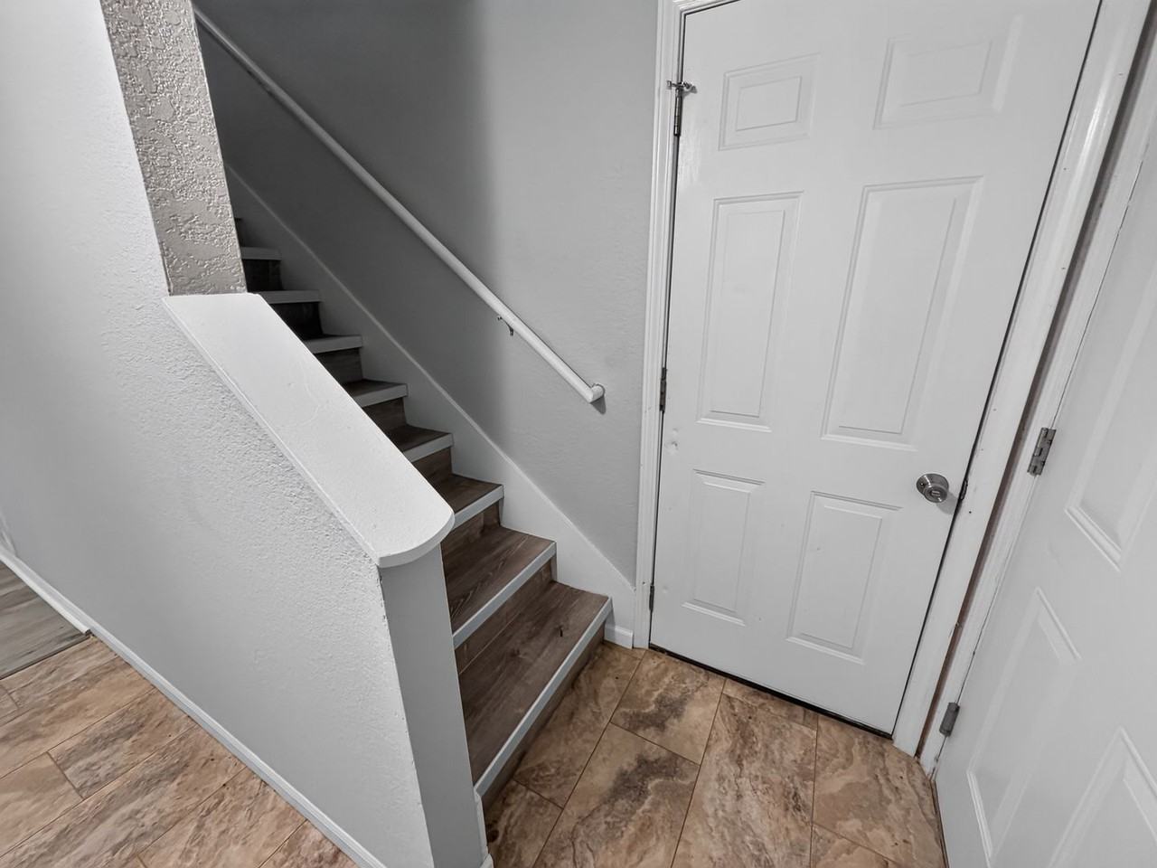 5308 Godas Cir - Photo 5 of 50