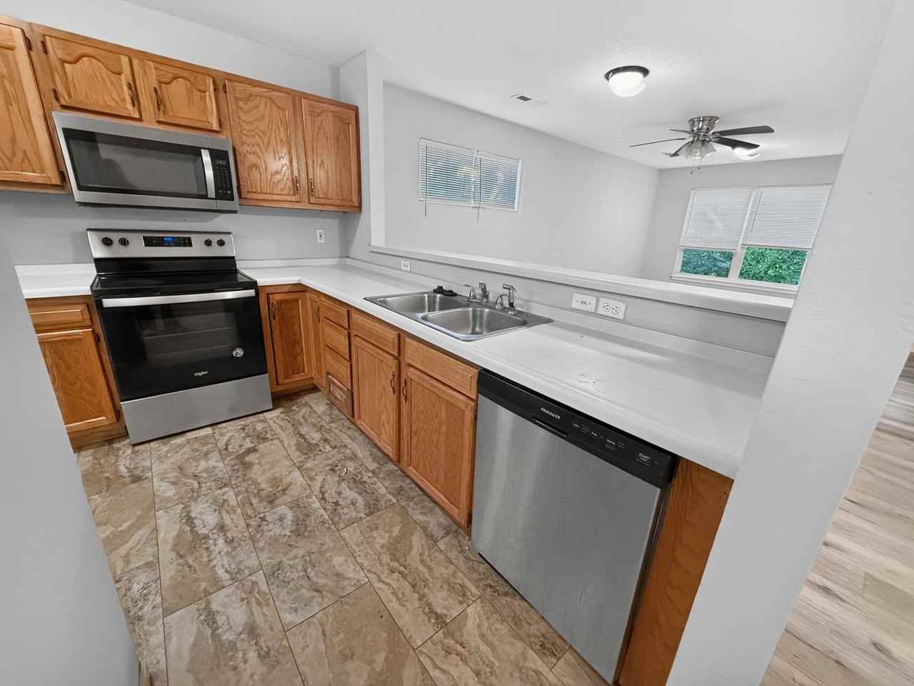 5308 Godas Cir - Photo 7 of 50