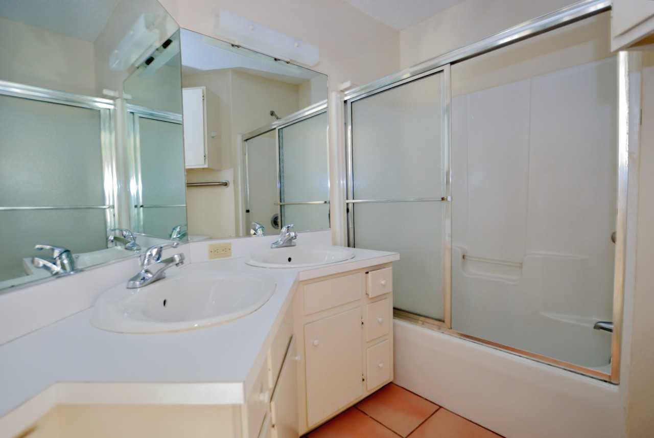 1606 Hammond St - Photo 6 of 14