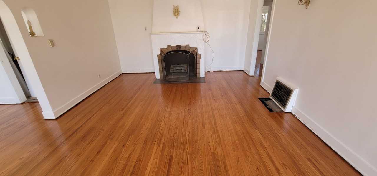 1150 W 65th St - Photo 3 of 8