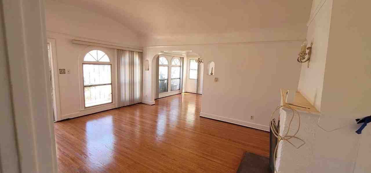 1150 W 65th St - Photo 4 of 8