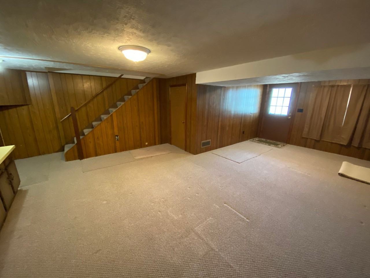 135 Oak Manor Dr - Photo 7 of 15