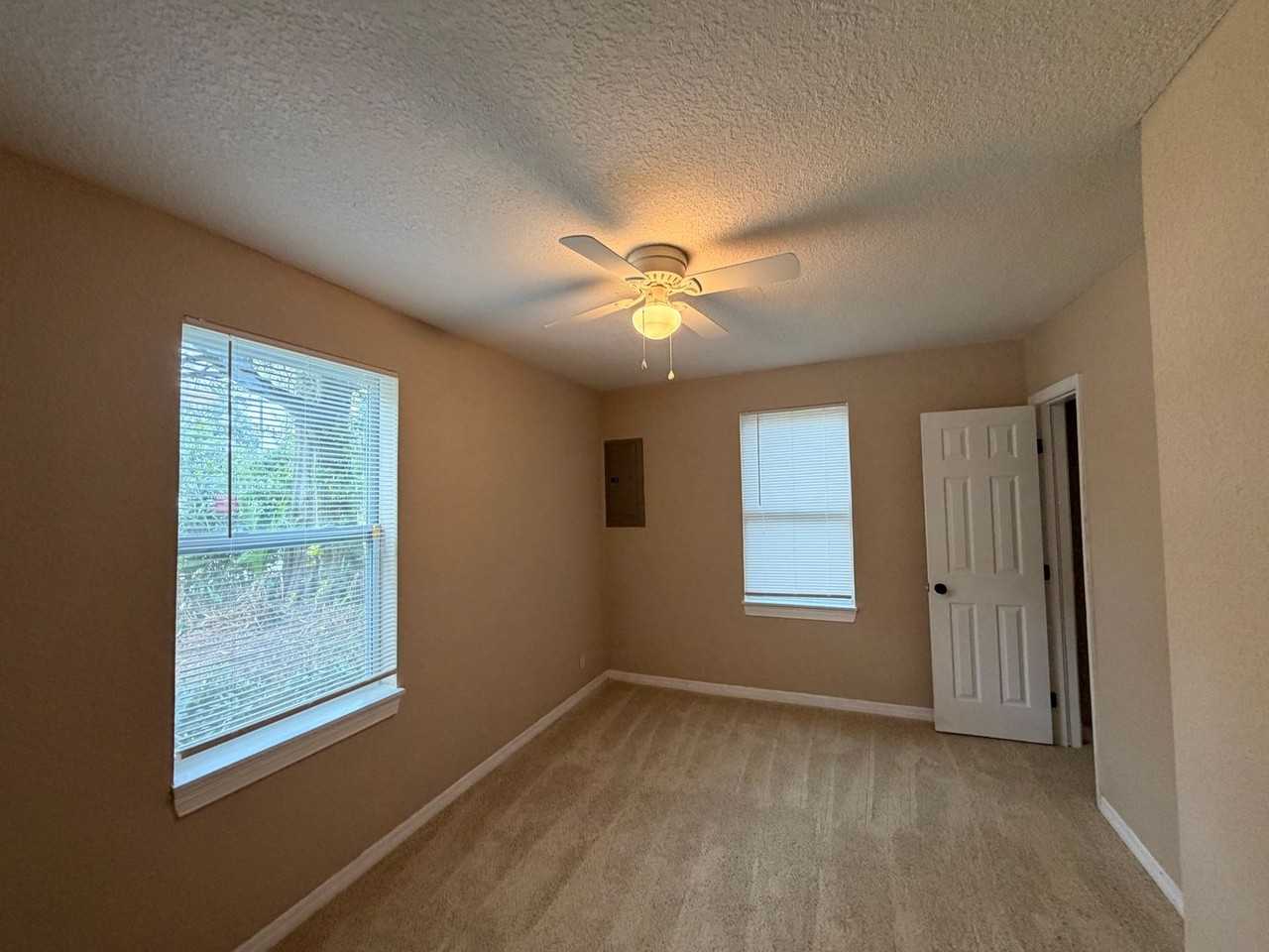 4815 Headley Ter - Photo 2 of 12