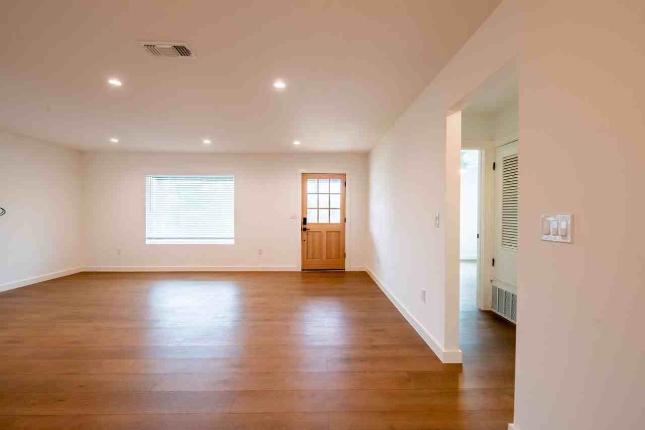 7104 Twin Crest Dr - Photo 3 of 20