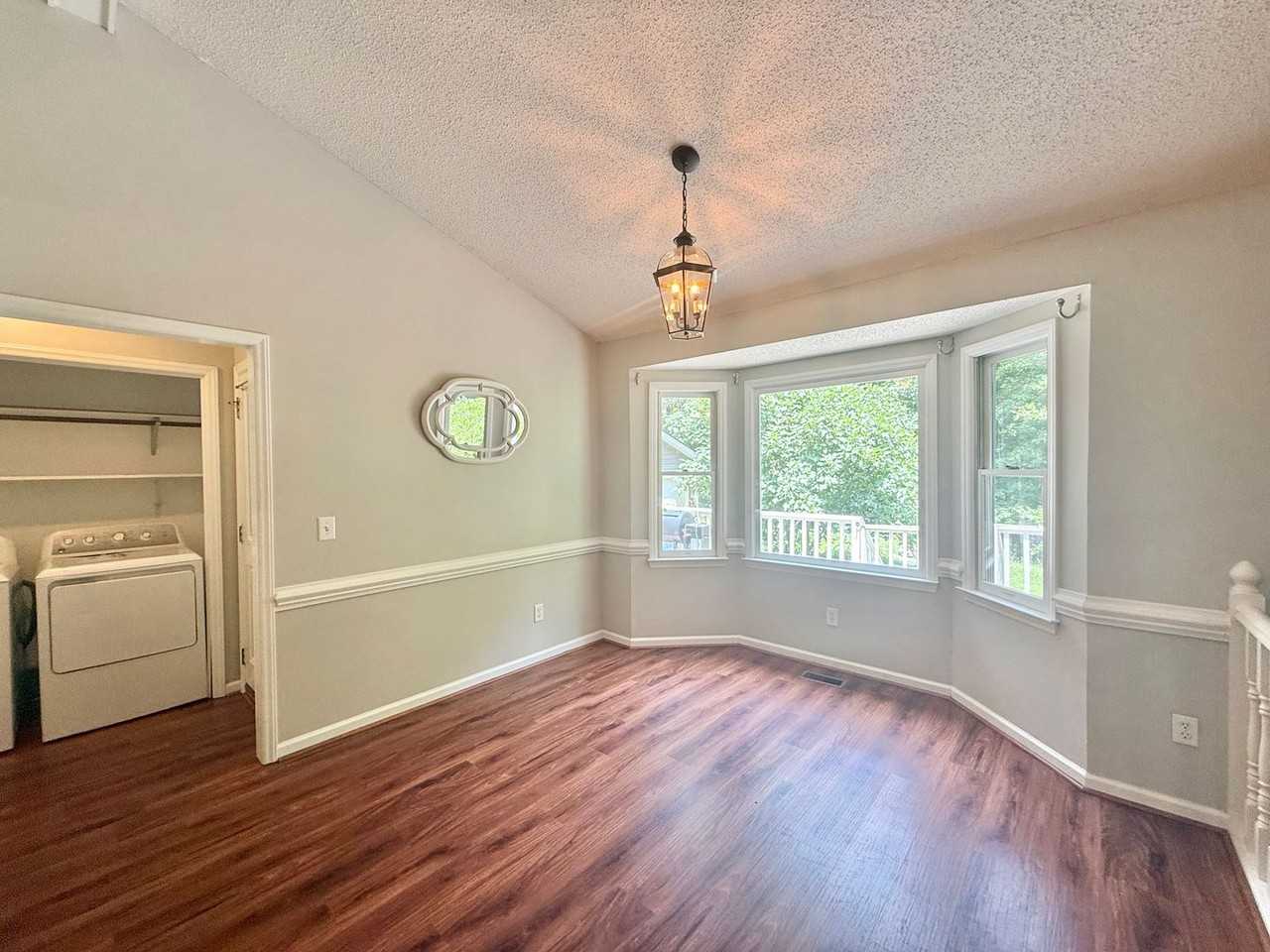 1001 Creek Front Ct - Photo 7 of 21