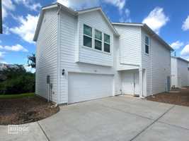featured image of 339 Huisache St