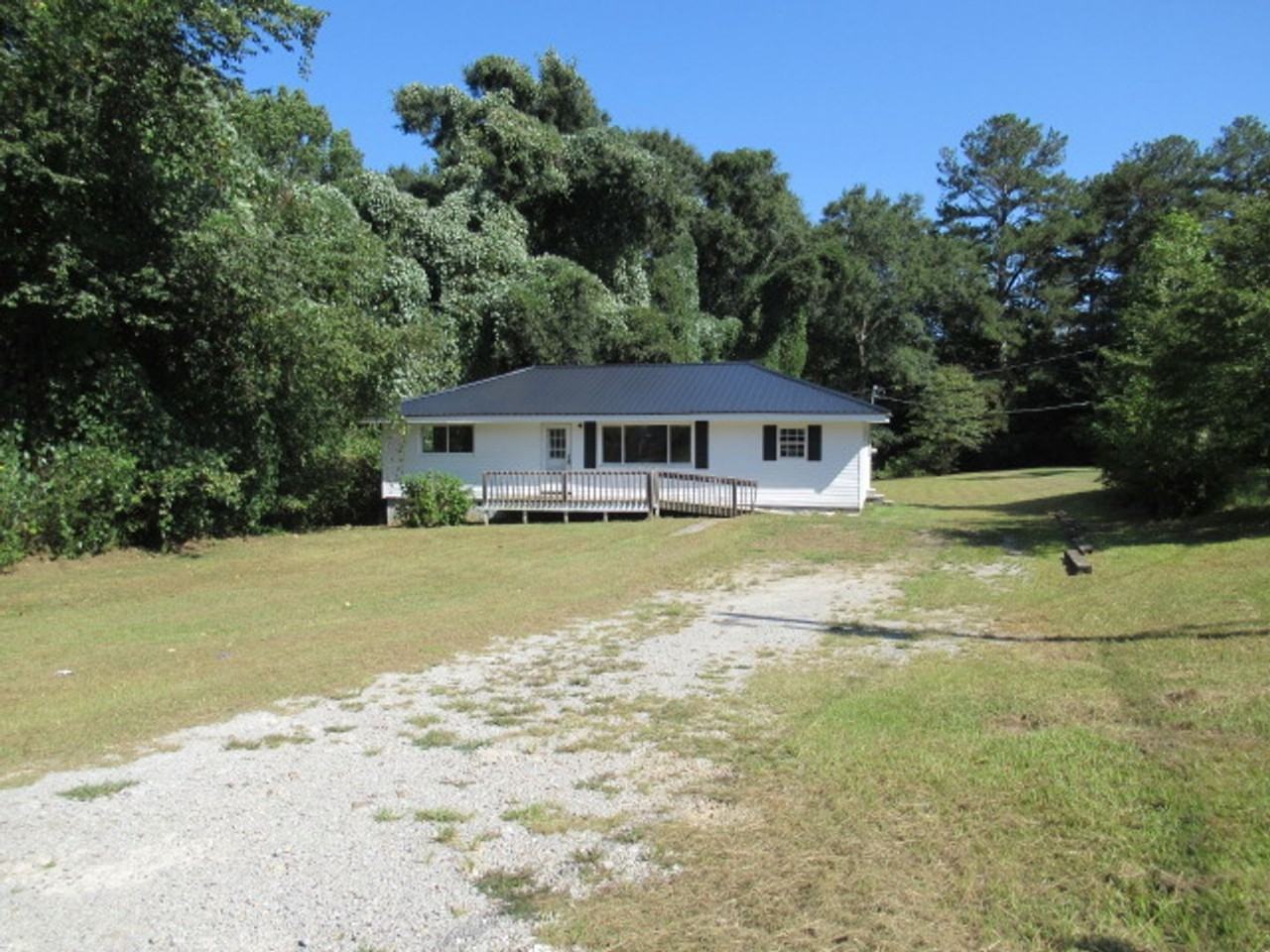 36 Armstrong Dr - Photo 2 of 19