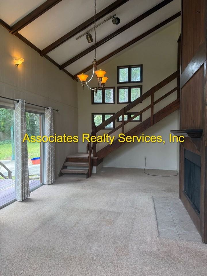 10205 Nw 25th Pl - Photo 4 of 29