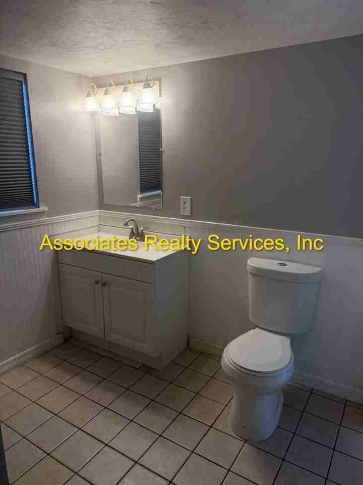 10205 Nw 25th Pl - Photo 6 of 29