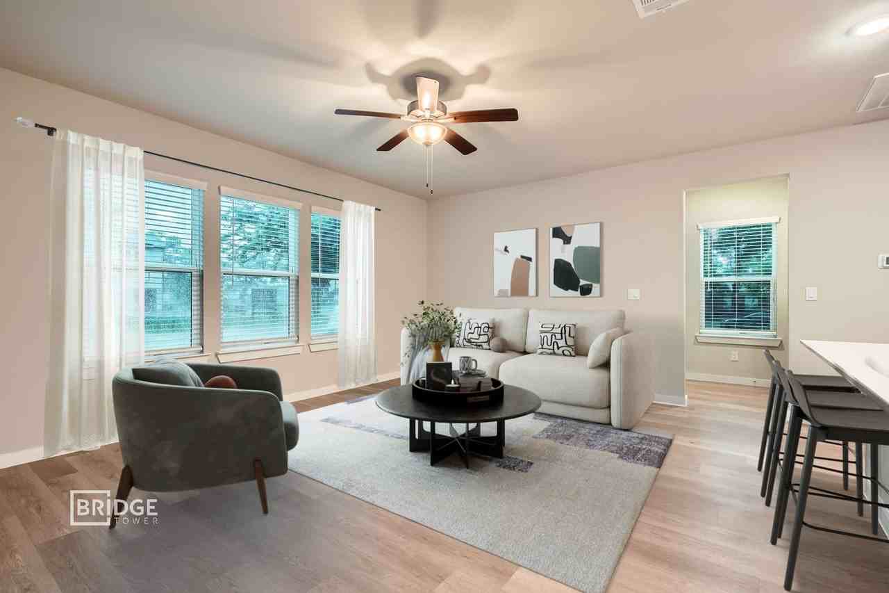 412 Huisache St - Photo 4 of 15