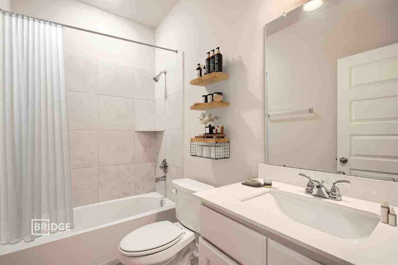 412 Huisache St - Photo 6 of 15