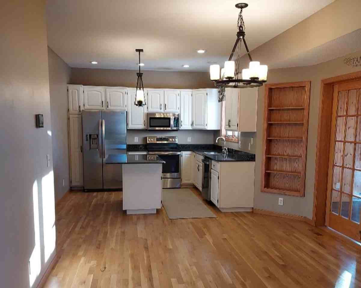 964 Fraser Ln - Photo 2 of 27