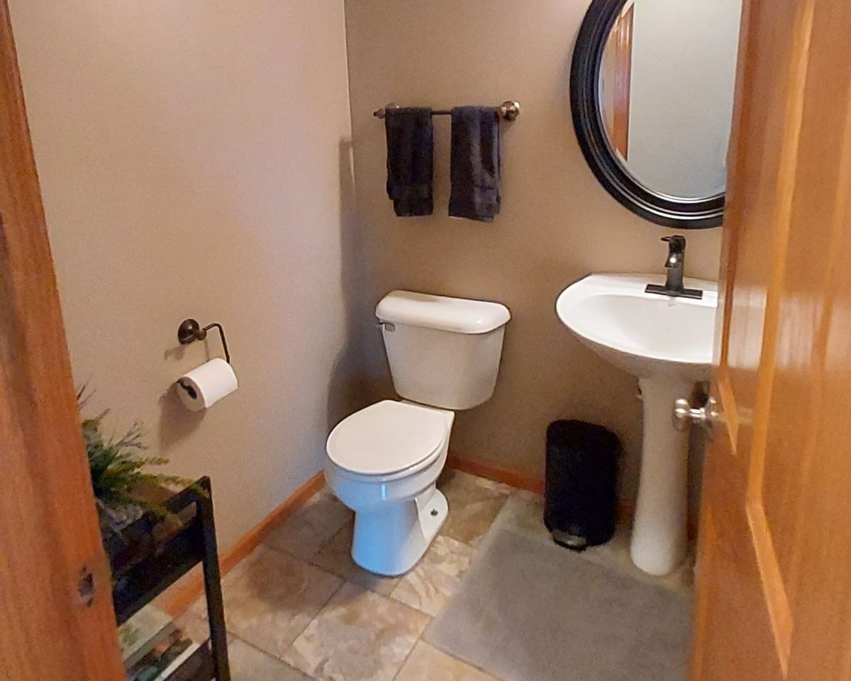 964 Fraser Ln - Photo 7 of 27