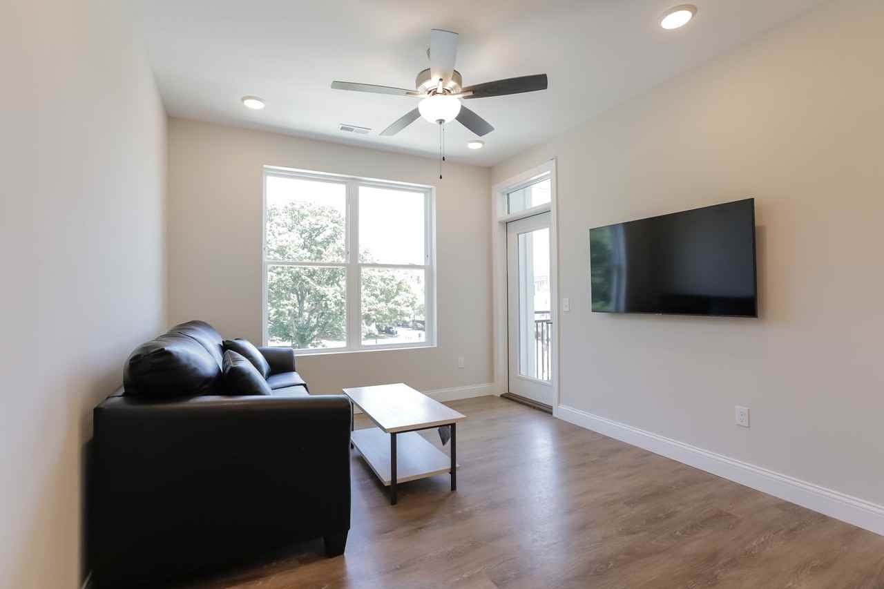 301 W. University Ave - Photo 4 of 49