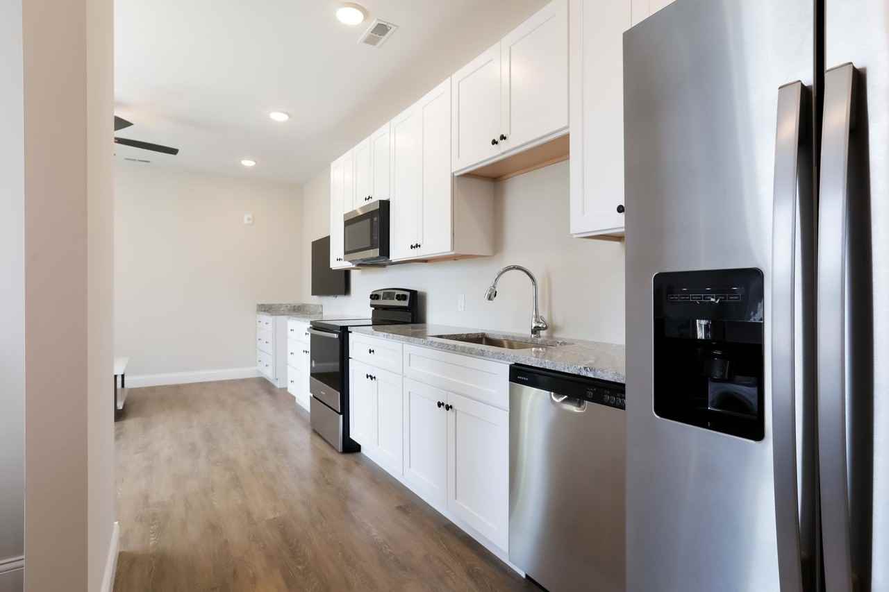 301 W. University Ave - Photo 7 of 49
