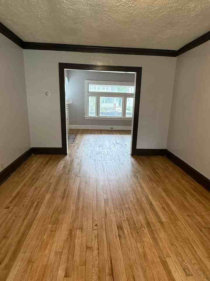 13207 Christine Ave - Photo 4 of 10
