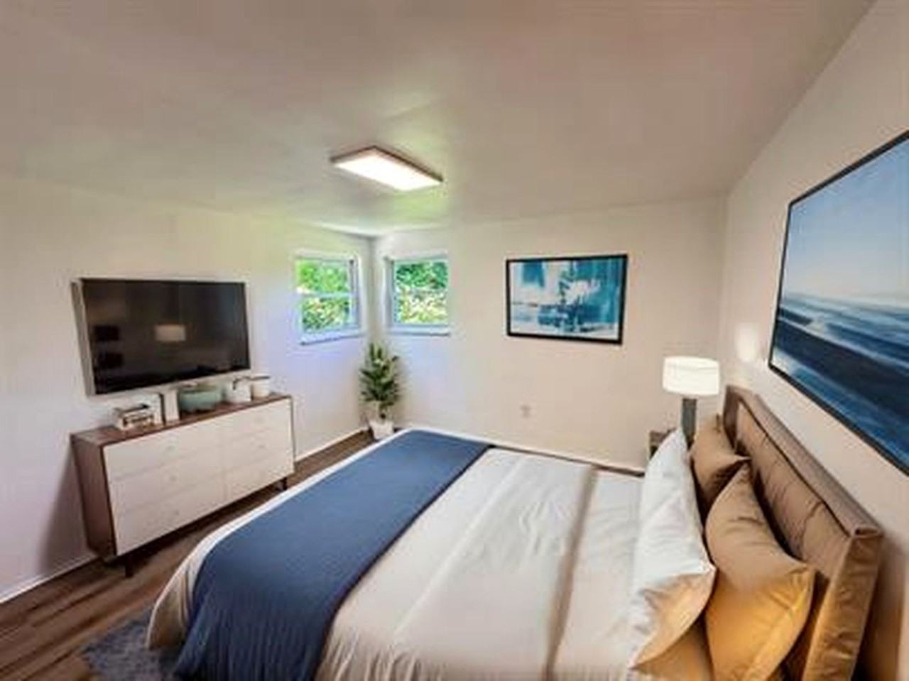 6821 Shannon Rd - Photo 2 of 10